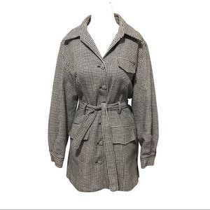 Beautiful Vintage Micro Houndstooth Belted…